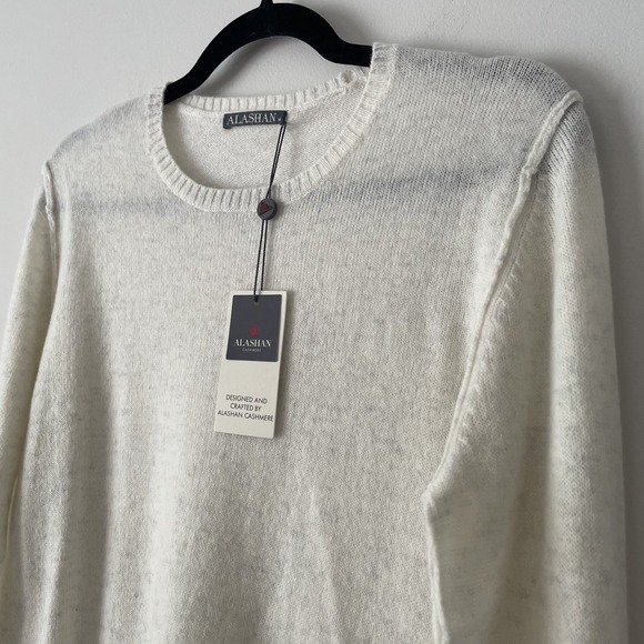 NWT Alashan 100% Merino Wool Distressed Crewneck Sweater Ivory Sz M Quiet Luxury - Picture 4 of 11